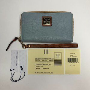 NWT Dooney & Bourke Zip Around Wristlet Wallet